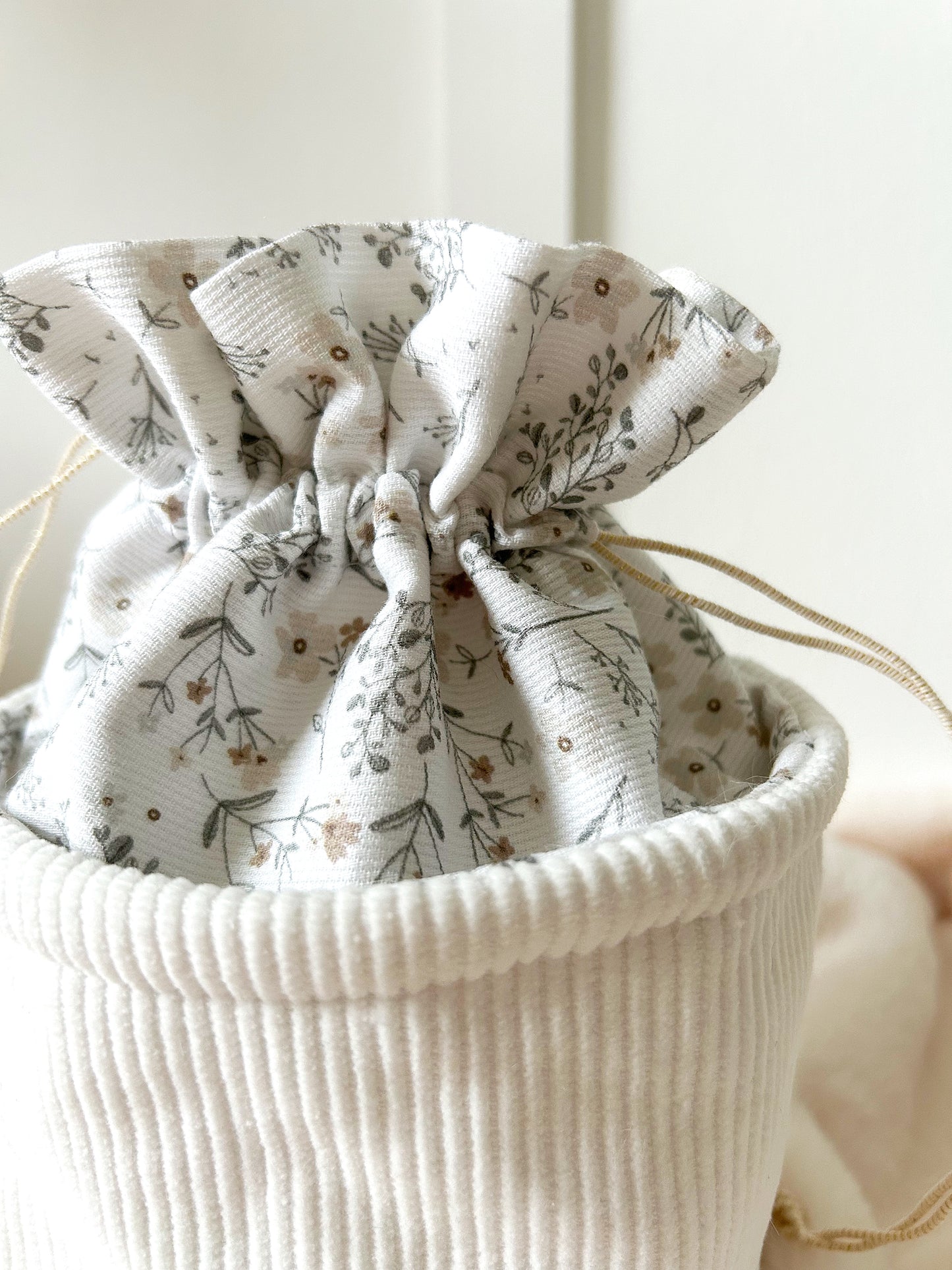 Panier pochon fleuri