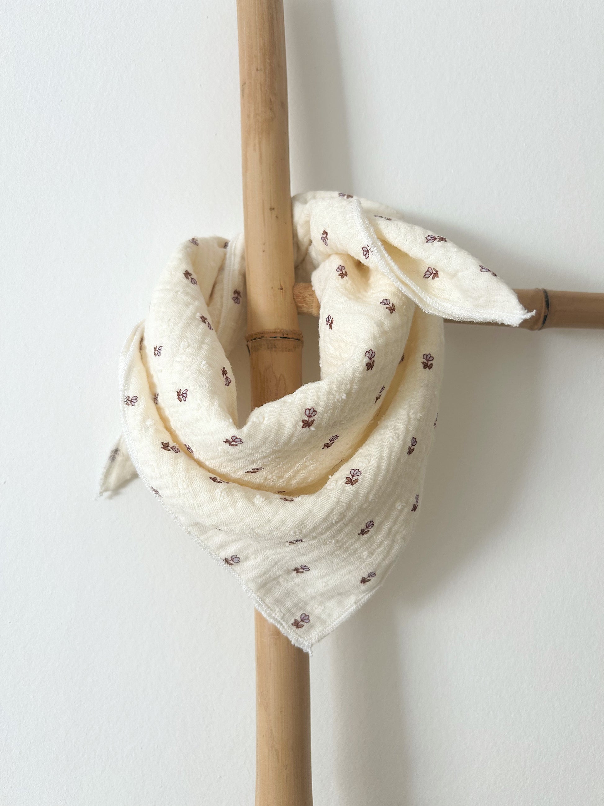 Foulard en double gaze plumetis fait main 