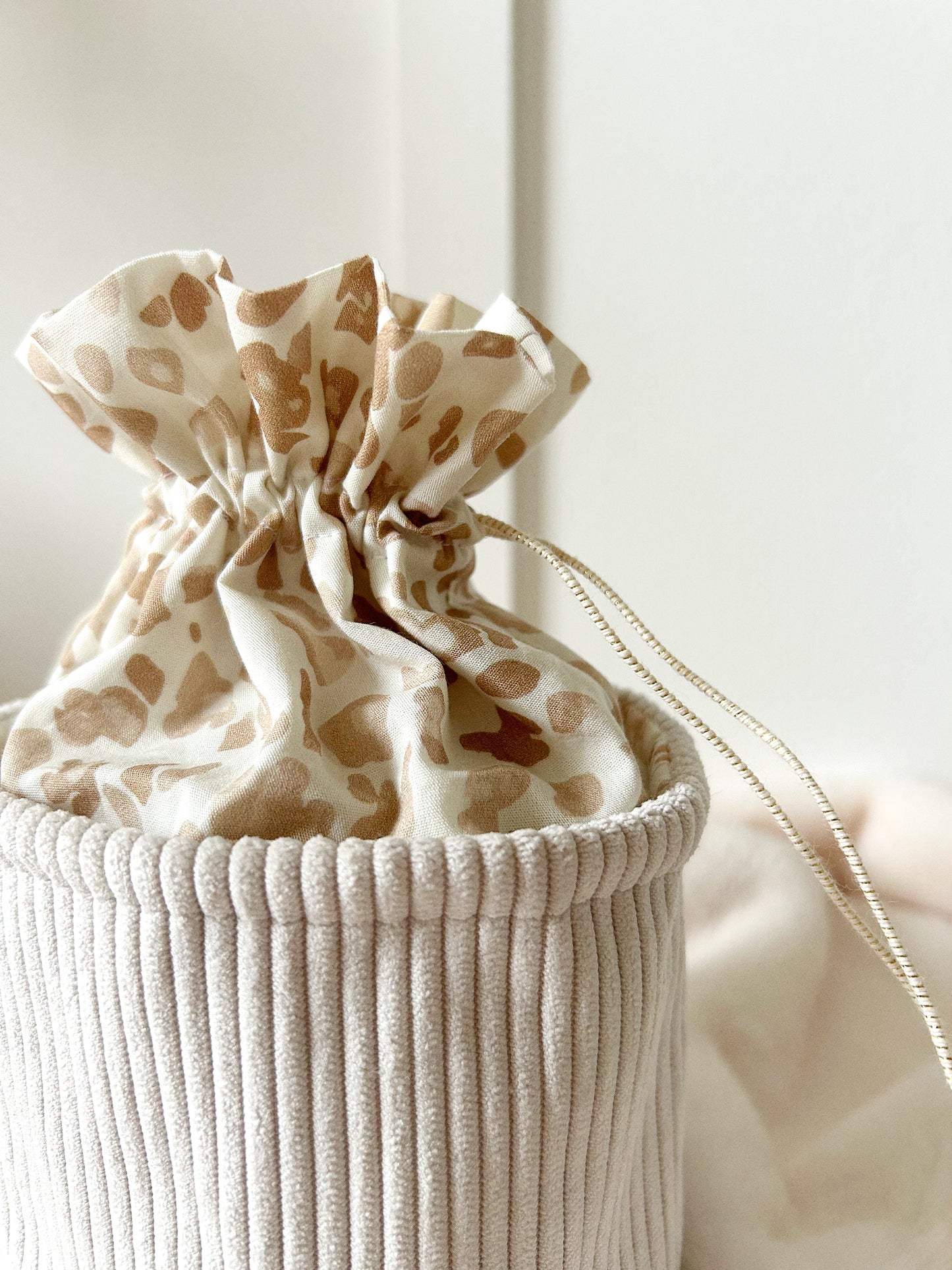 Panier pochon léopard