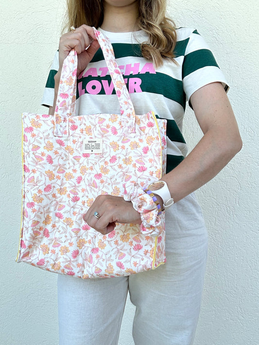Sac cabas et son chouchou assorti fleuri été