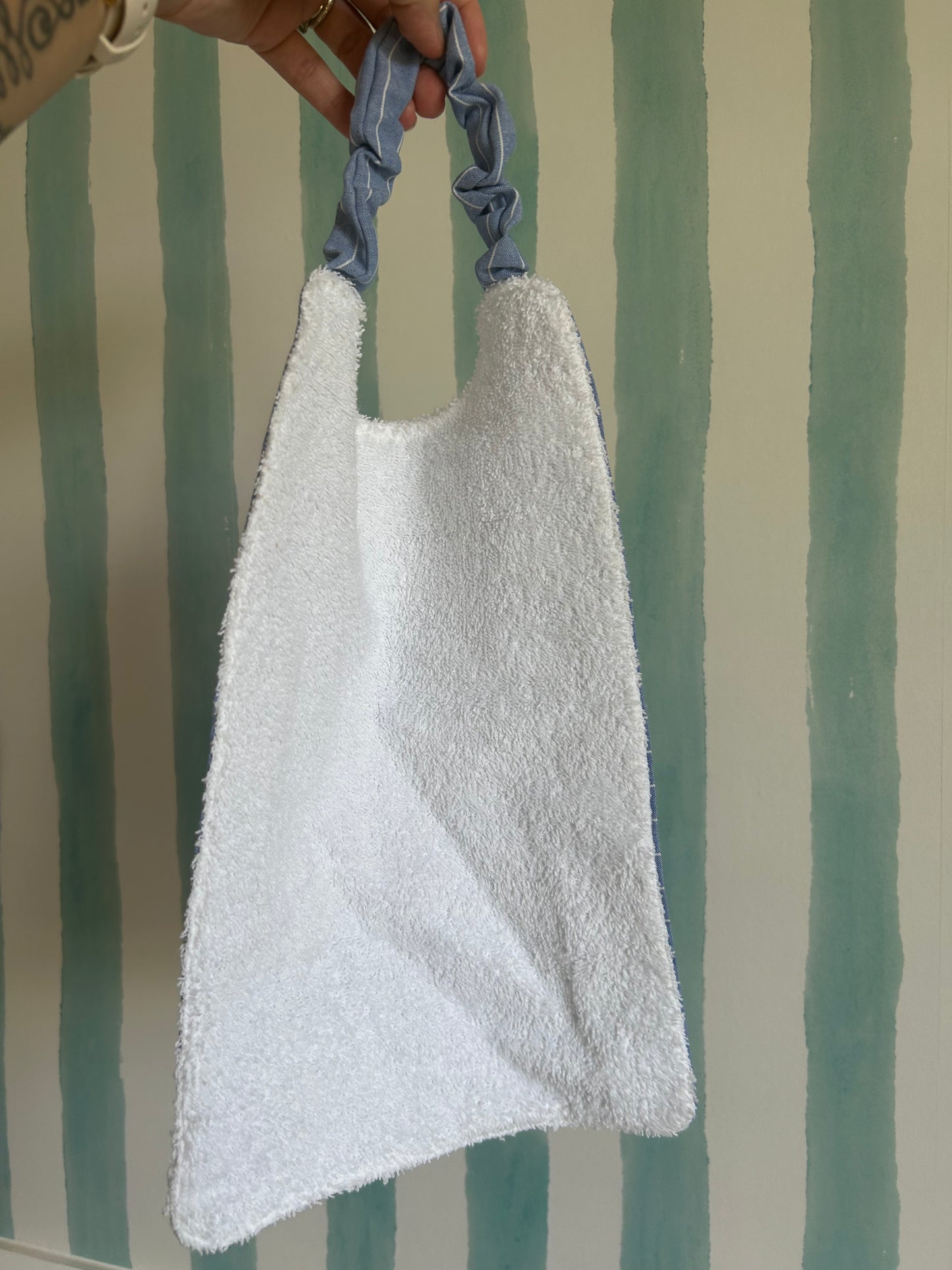 Serviette élastiquée