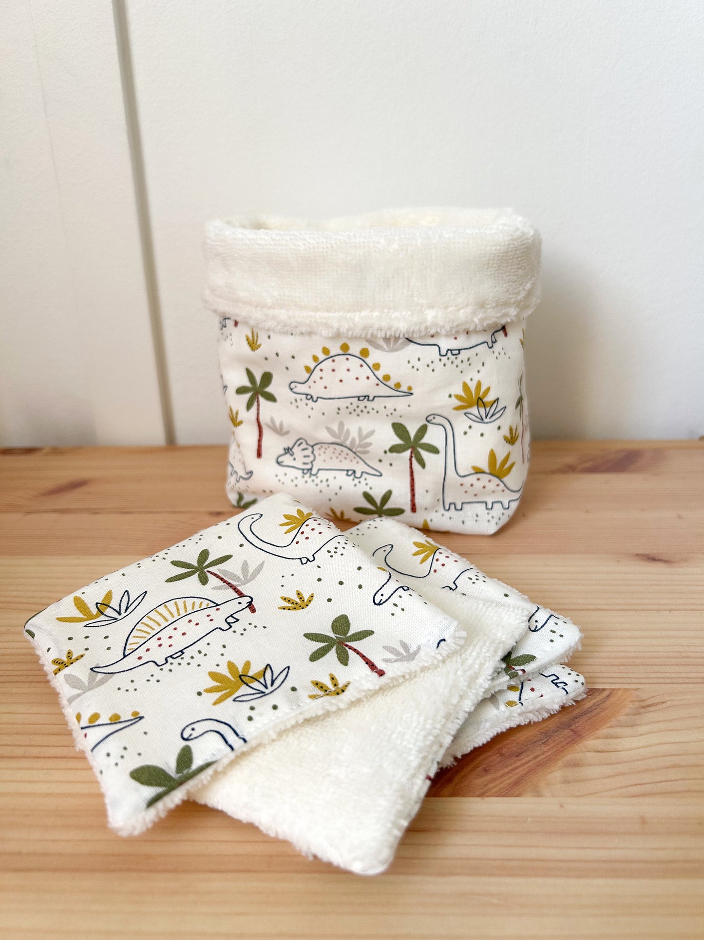 Panier et lingettes