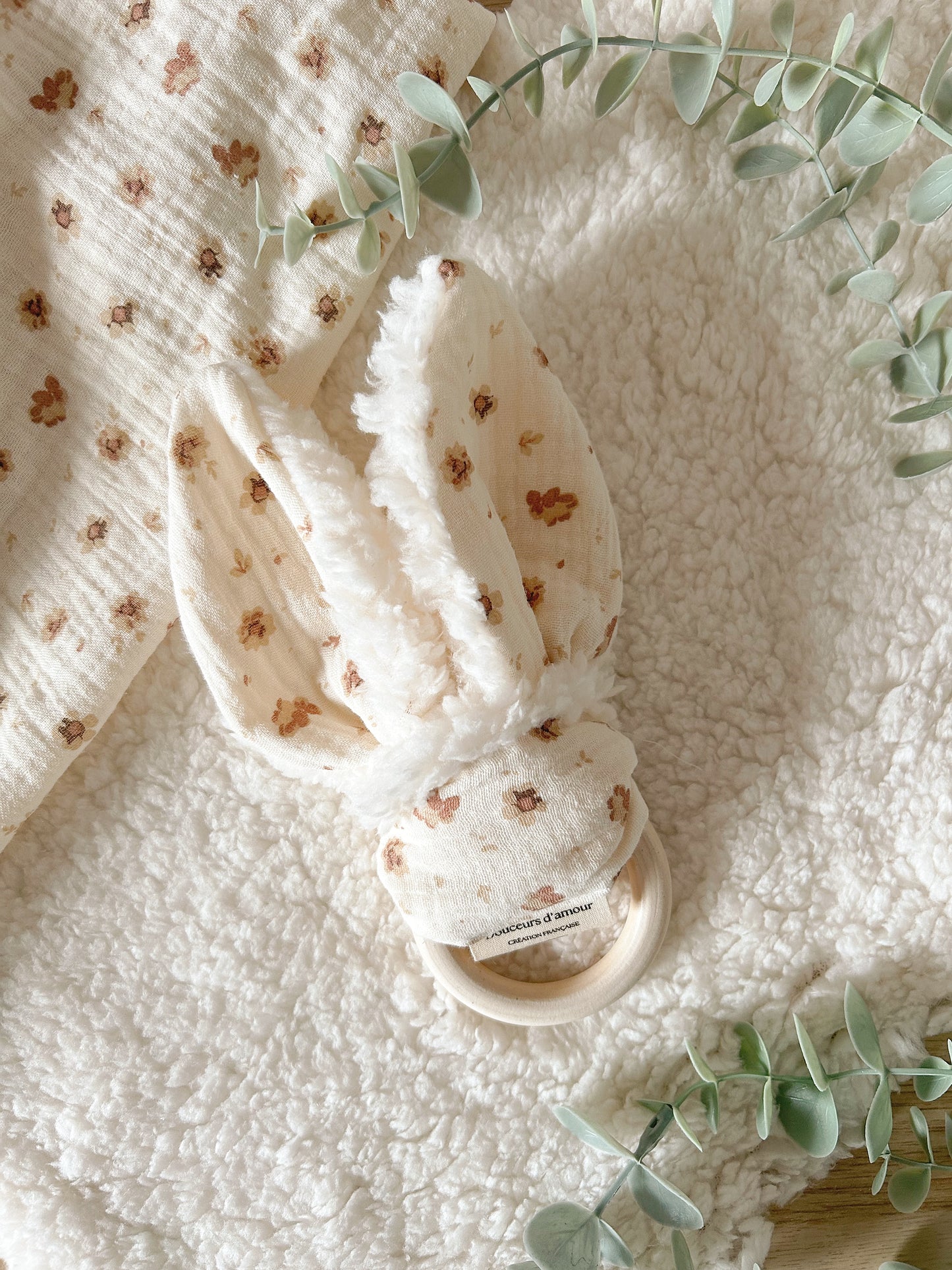 Hochet lapin en tissu